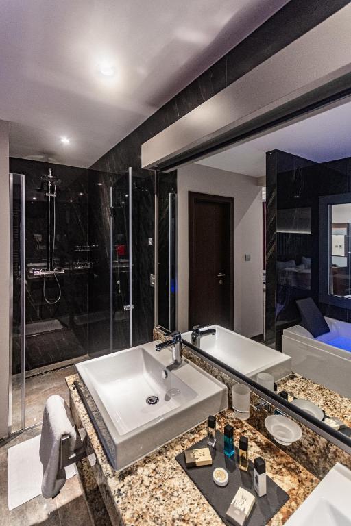 Koupelna v ubytování Hotel Prishtina