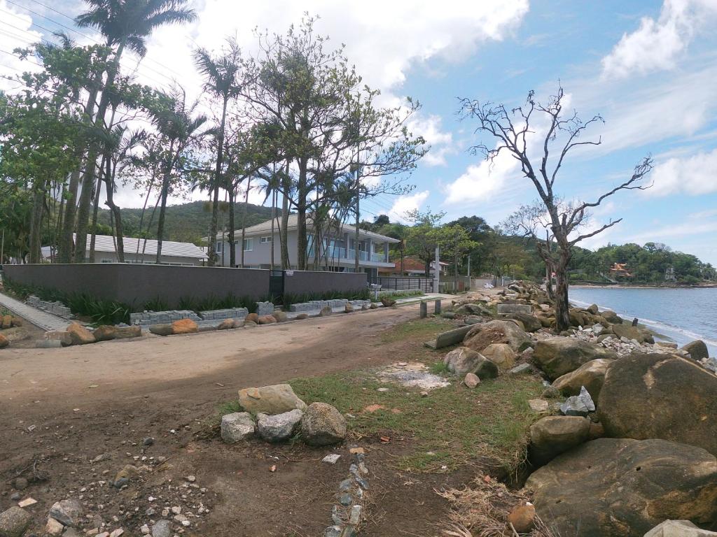  Casa Triplex Prainha de Guaratuba Matinhos Caiobá