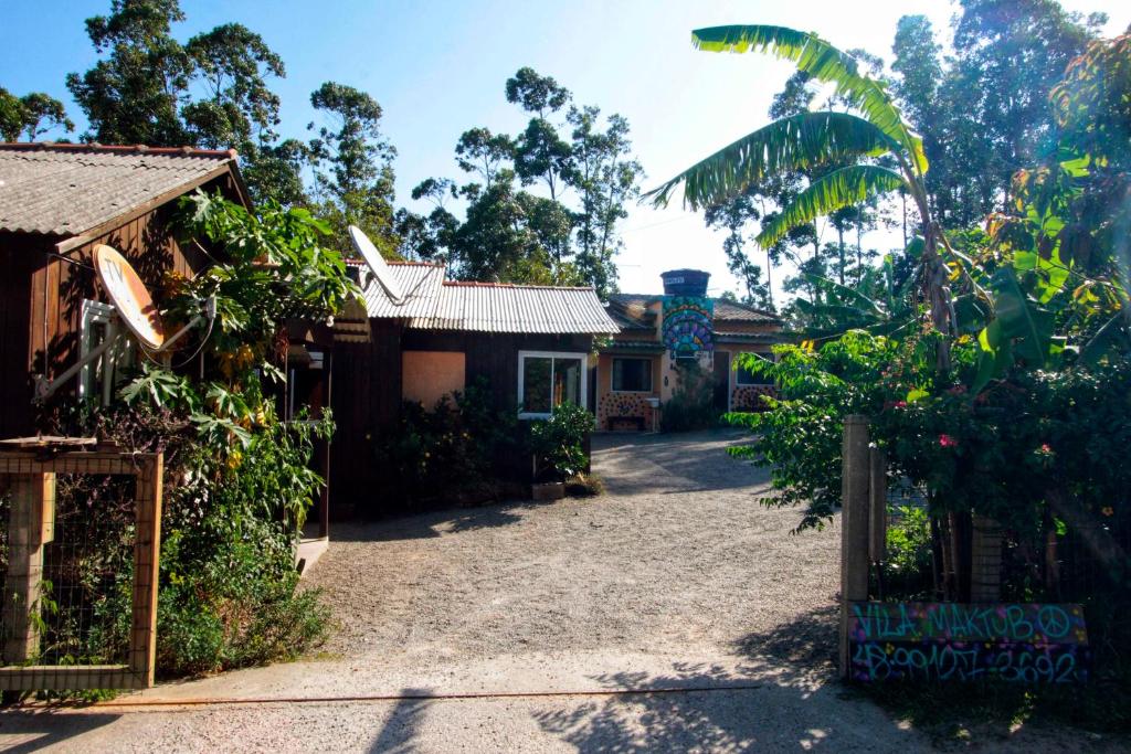  Vila Maktub - Casa Hostel