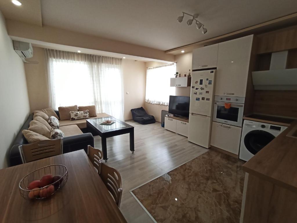 Cosy and Luxurious apartment in complex Korona (България Пловдив) -  Booking.com