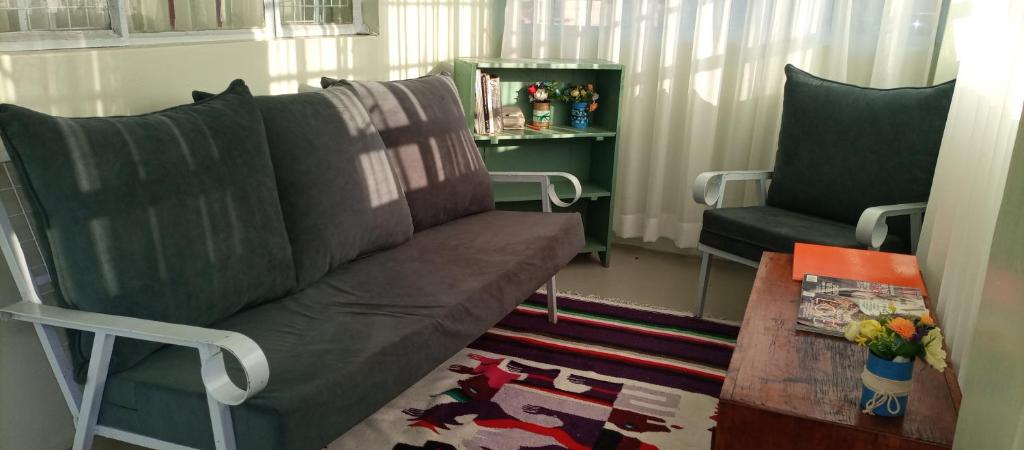 Posezení v ubytování Kwetu Home - Sagana PAY BEFORE ARRIVAL