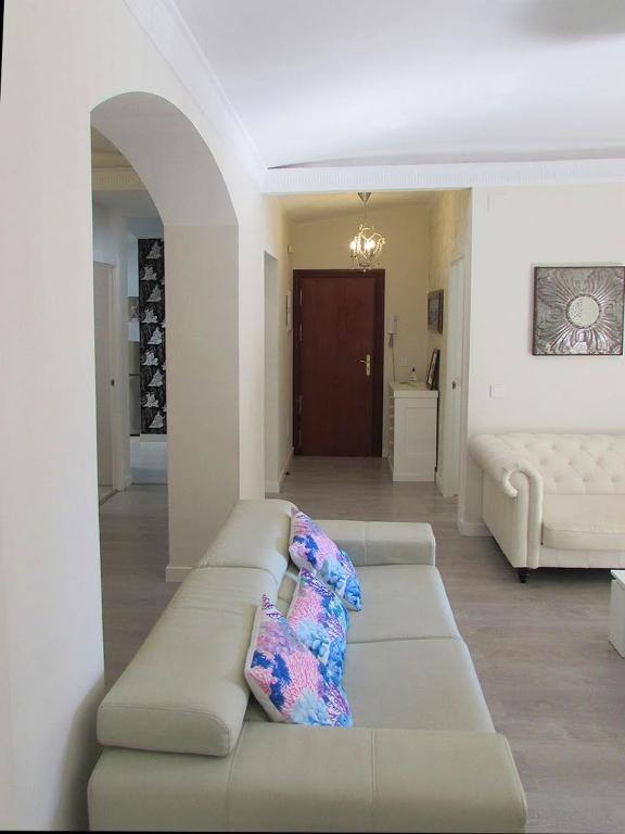 Posedenie v ubytovaní Apartamento a 50 metros de la playa malagueta con vistas al mar