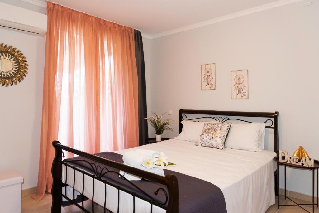 Posteľ alebo postele v izbe v ubytovaní Corfu Sea View Villa - Cleo