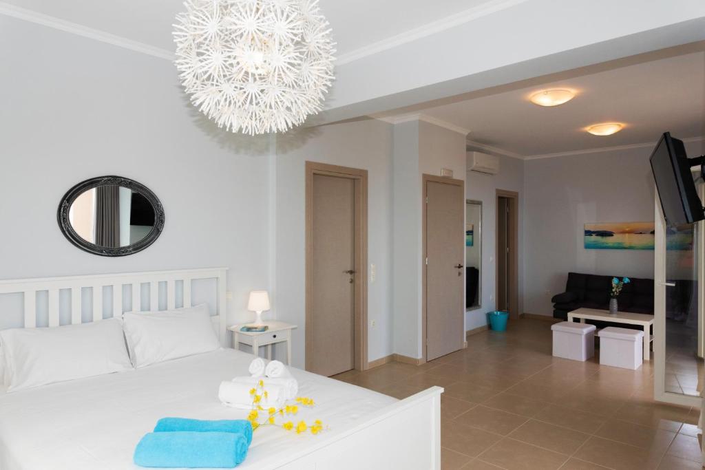 Posteľ alebo postele v izbe v ubytovaní Corfu Sea View Villa - Cleo