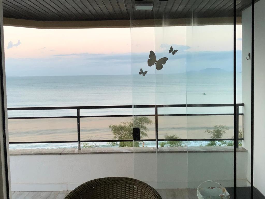  Cobertura frente ao mar