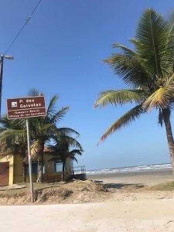  Pé na areia gaivotas com Wi-Fi