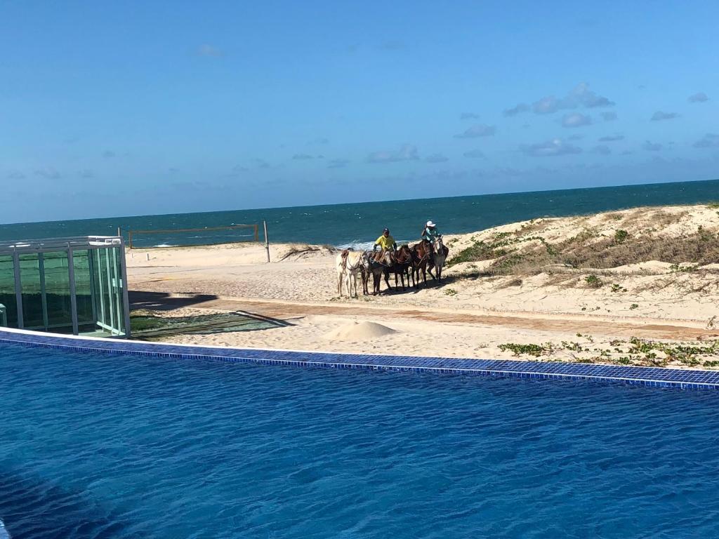  Apartamento pé na areia no Riviera Aquiraz Ceará