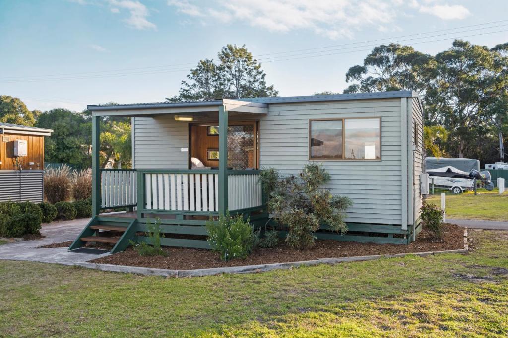 Discovery Parks - Eden - Economy Studio Cabin