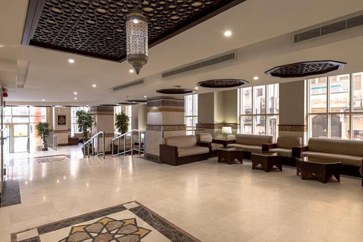Posezení v ubytování Dhiafat Al Raja Hotel