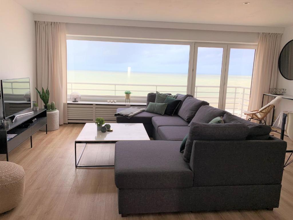 Χώρος καθιστικού στο BEACH LOFT 9 luxury appartment with ocean view