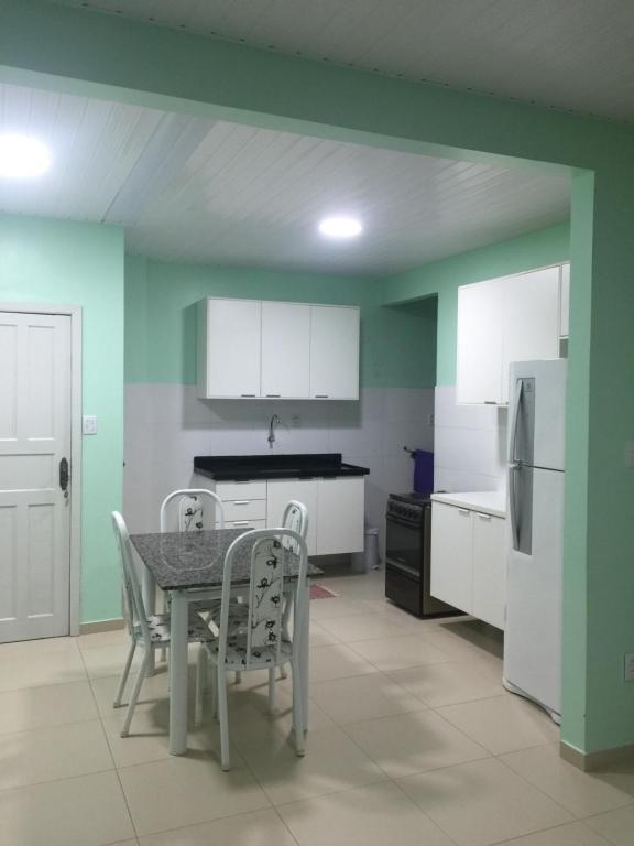  Lindo apartamento no Atalaia - Cond Enxova