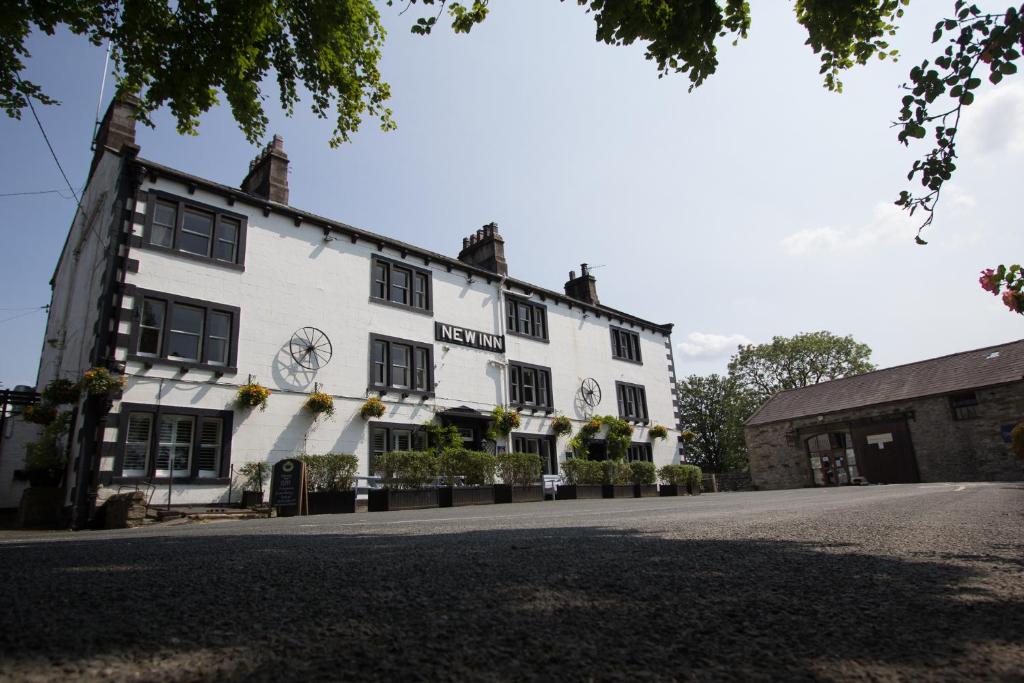 The New Inn - Housity