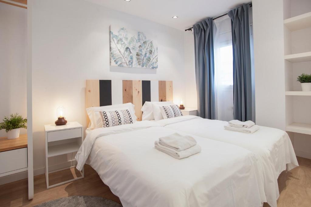 Posteľ alebo postele v izbe v ubytovaní Tendency Apartments 12 Penthouse