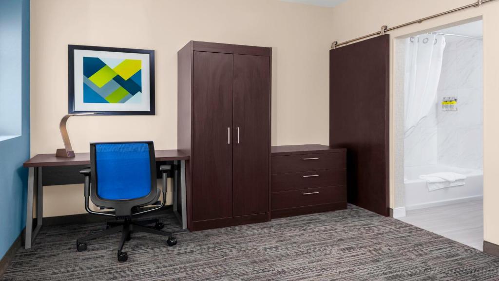 Holiday Inn Express - Kansas City Downtown, an IHG Hotel - 