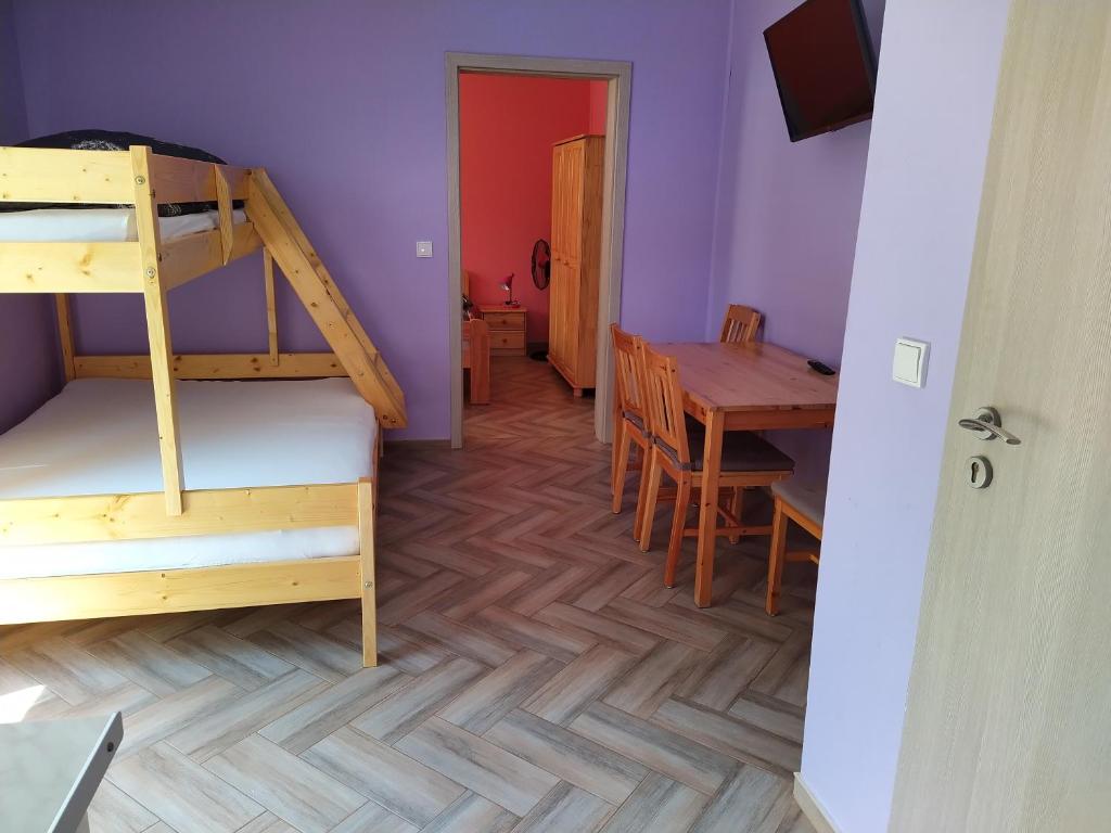 Postel nebo postele na pokoji v ubytování Apartments Klentnice U Mikulova