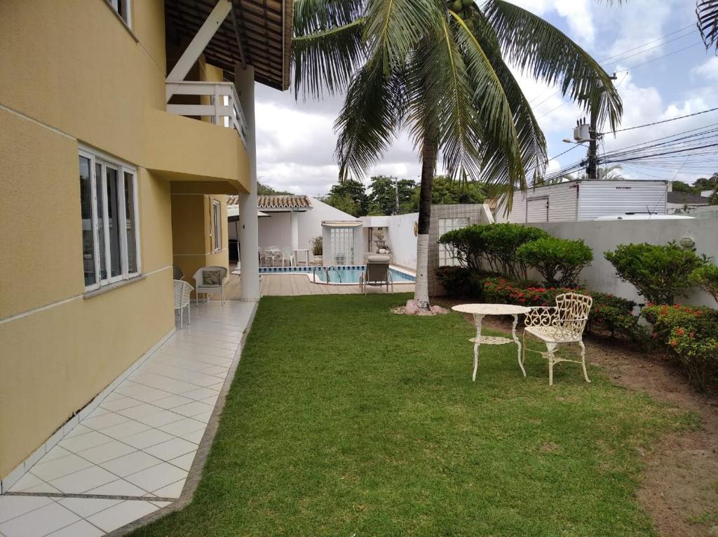 Casa de Alto Padrão - 200 mts da praia - 5/4