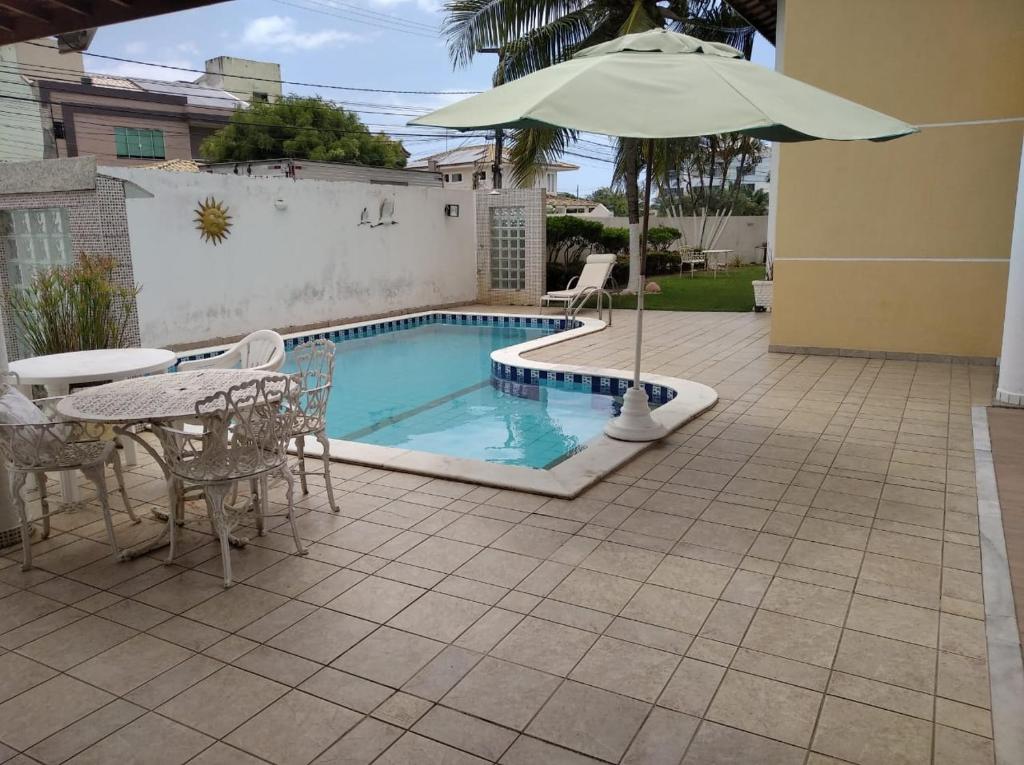  Casa de Alto Padrão - 200 mts da praia - 5/4