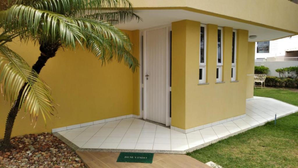  Casa de Alto Padrão - 200 mts da praia - 5/4