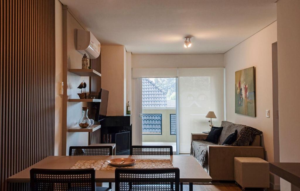 Lindo apartamento com 2 quartos no Centro de Canela