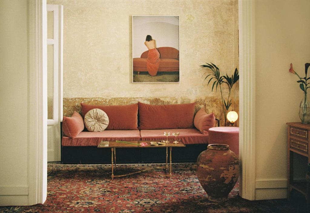 
Artist Atelier
