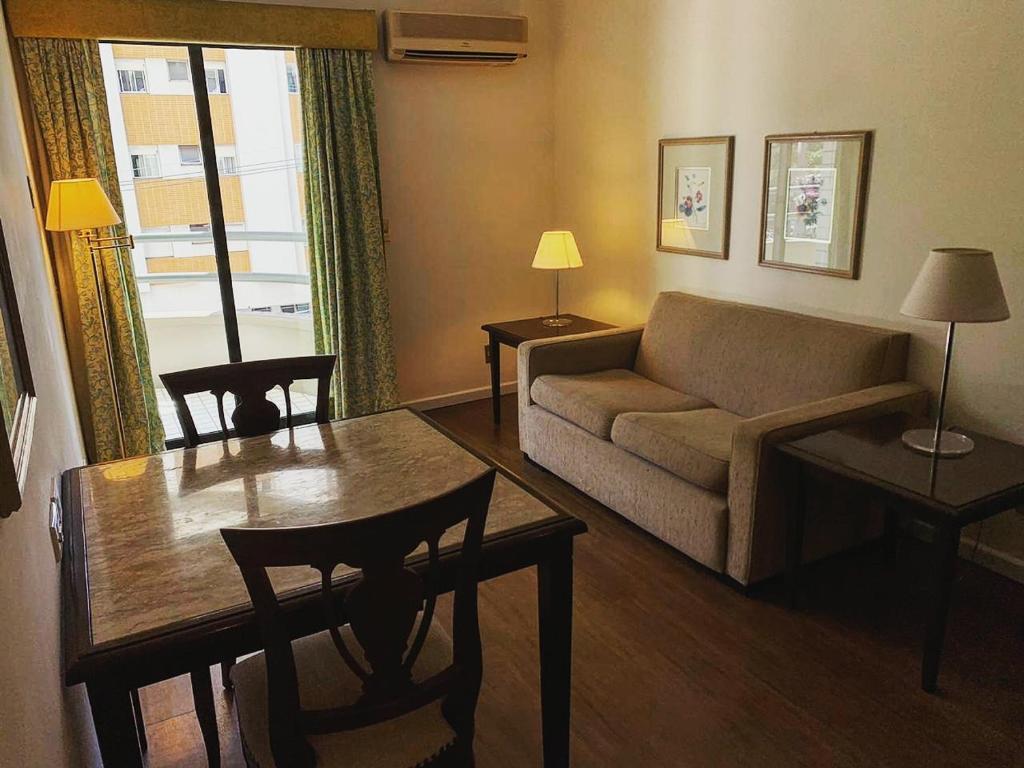 Posezení v ubytování Hotel Nacional Inn Cambuí Campinas Residence