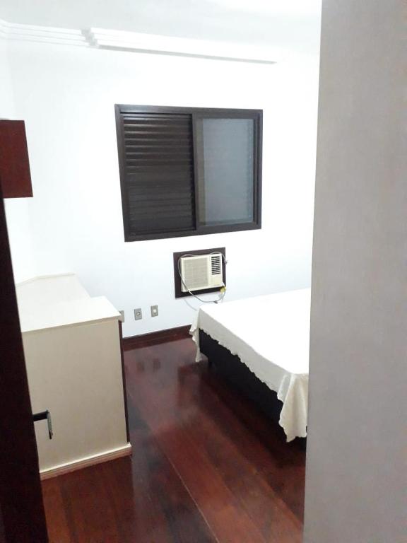  Apartamento 1 dorm na praia do Boqueirão em Santos