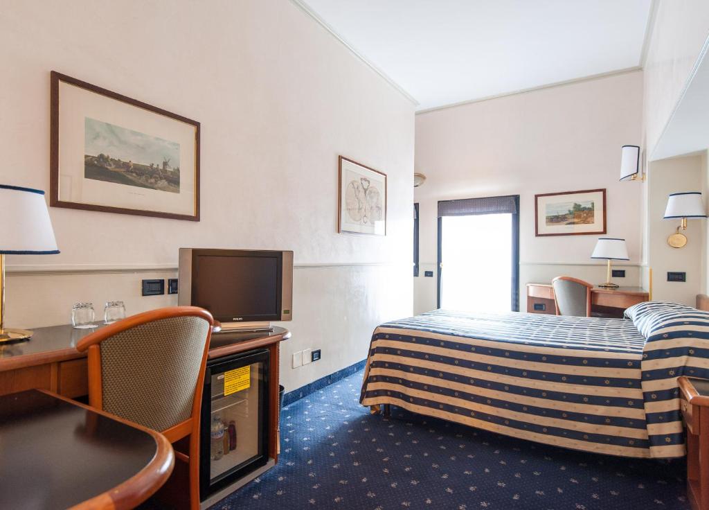 Hotel Flora - Resim 24