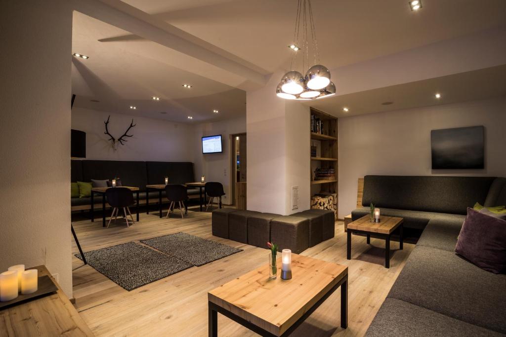 TV a/nebo společenská místnost v ubytování Hotel Hafele