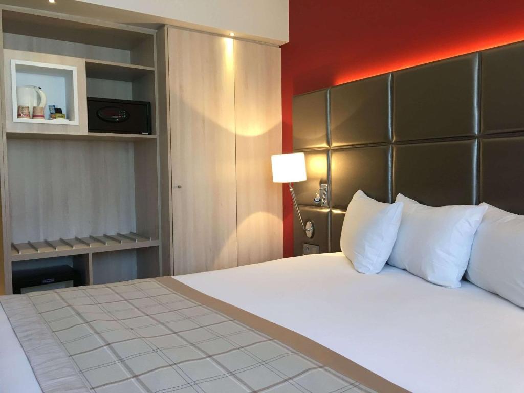 Best Western Plus Le Lavarin - Resim 25