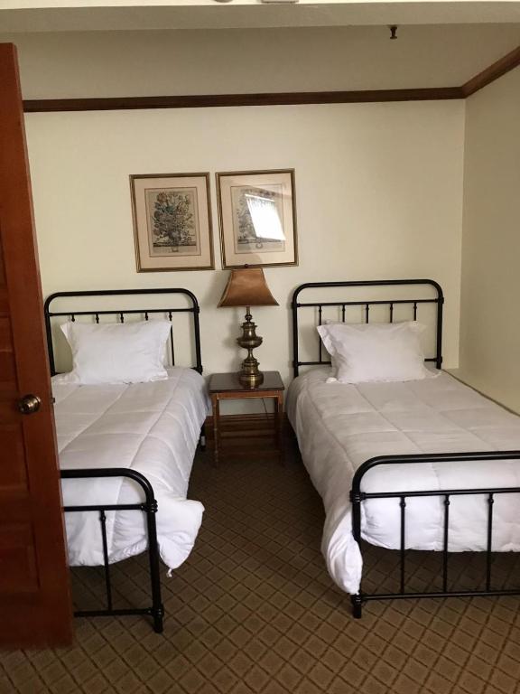 Pacific Grove Inn - Chambre Quadruple Classique