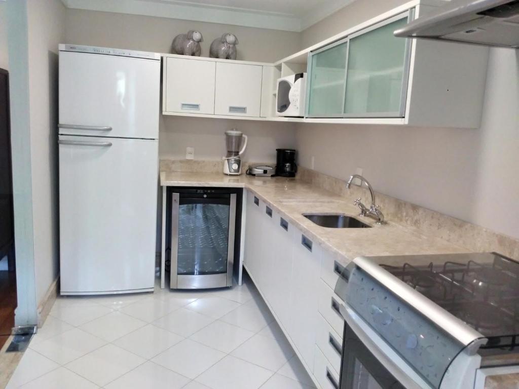 Cobertura Duplex Alto Padrão com Hidromassagem  Cobertura Duplex Alto Padrão com Hidromassagem