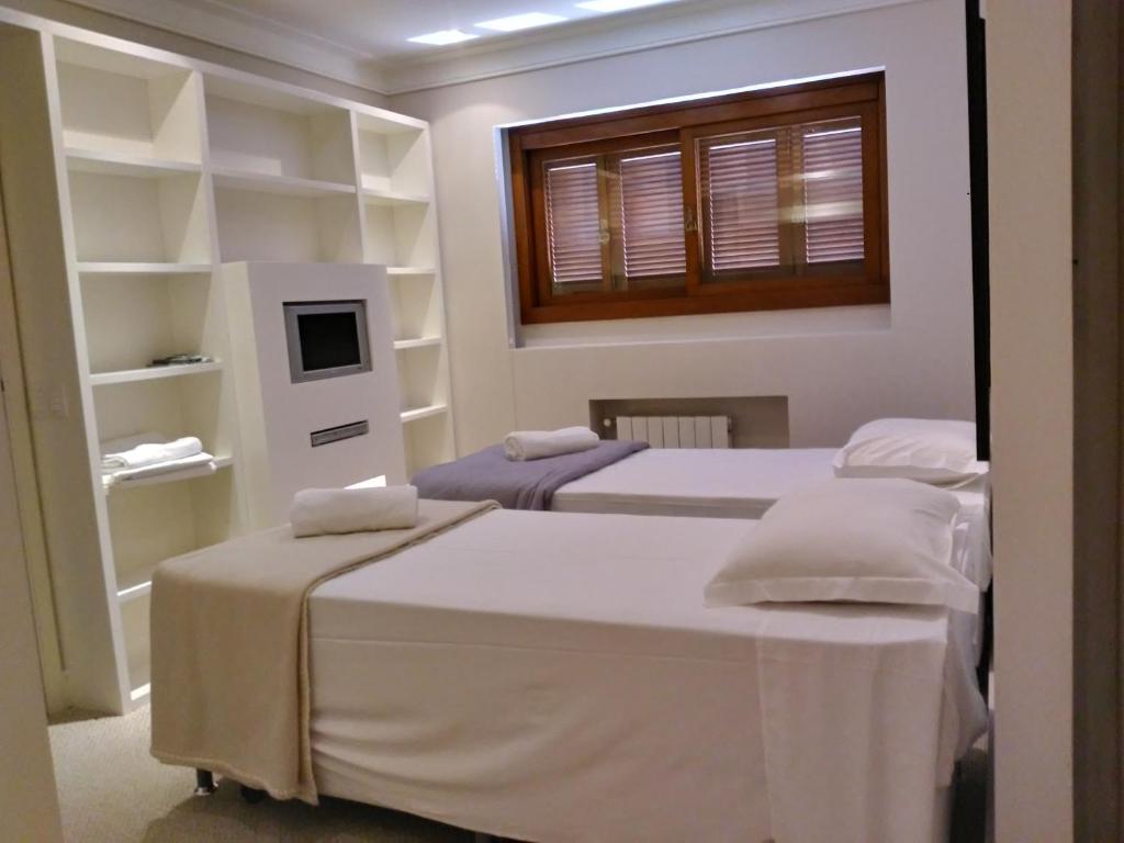 Cobertura Duplex Alto Padrão com Hidromassagem  Cobertura Duplex Alto Padrão com Hidromassagem