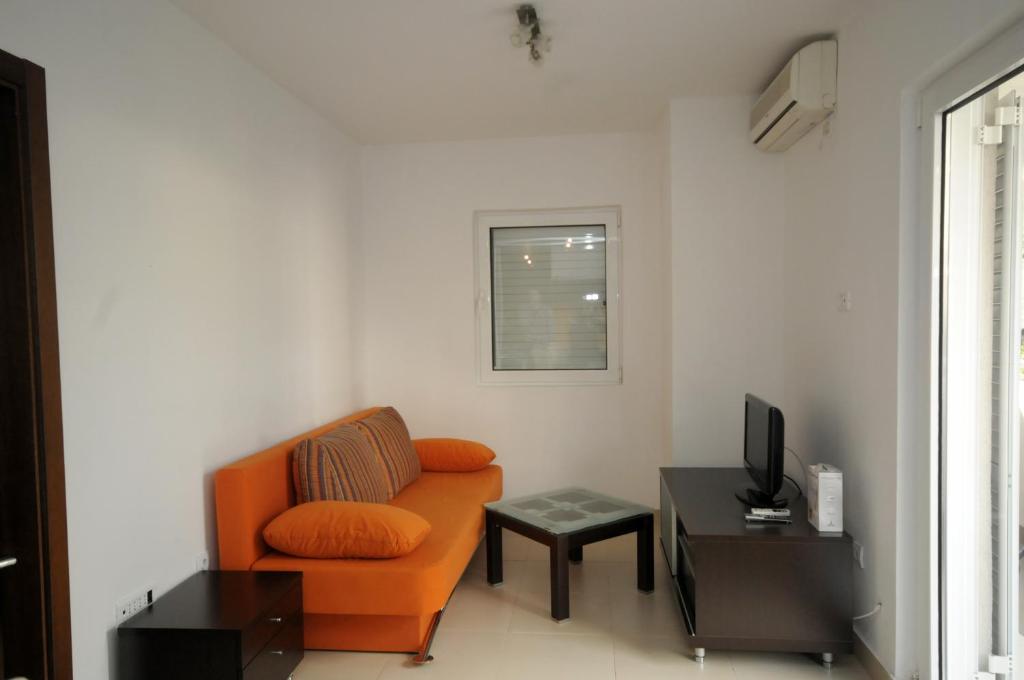 Apartments Anita - One-Bedroom Apartment