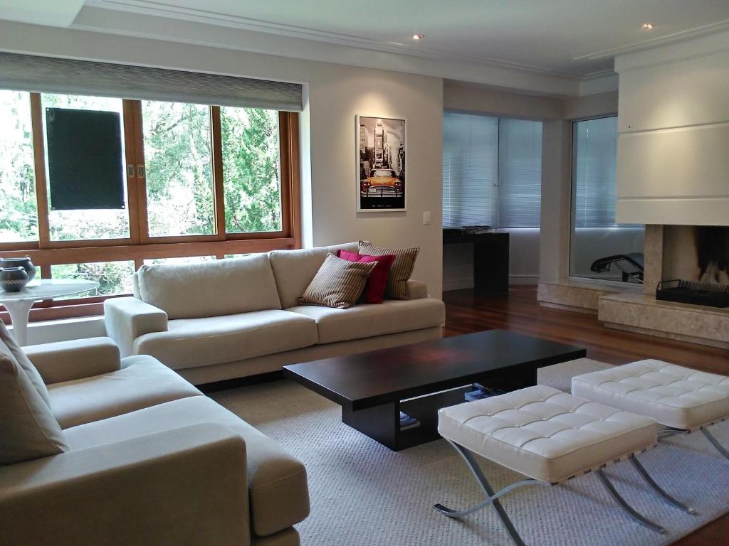 Cobertura Duplex Alto Padrão com Hidromassagem  Cobertura Duplex Alto Padrão com Hidromassagem