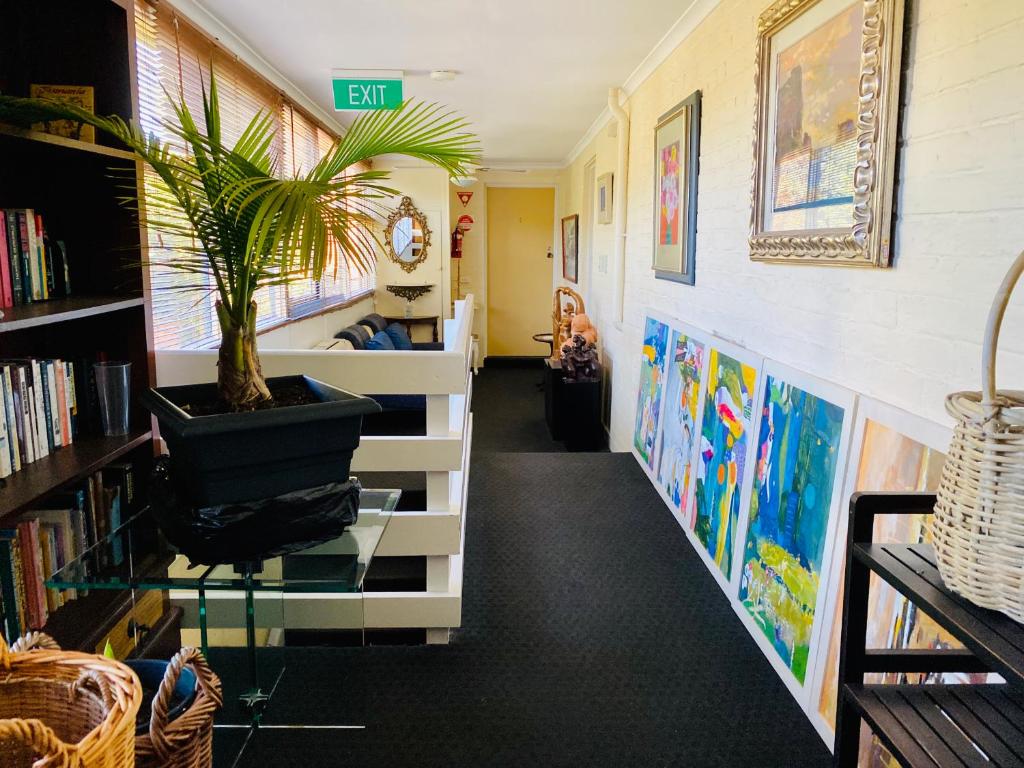 The Mews Motel - Resim 23