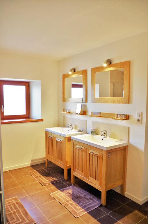 Photo from Domaine Joseph LAFARGE Wine Resort B&B in Lugny, Burgundy, France
