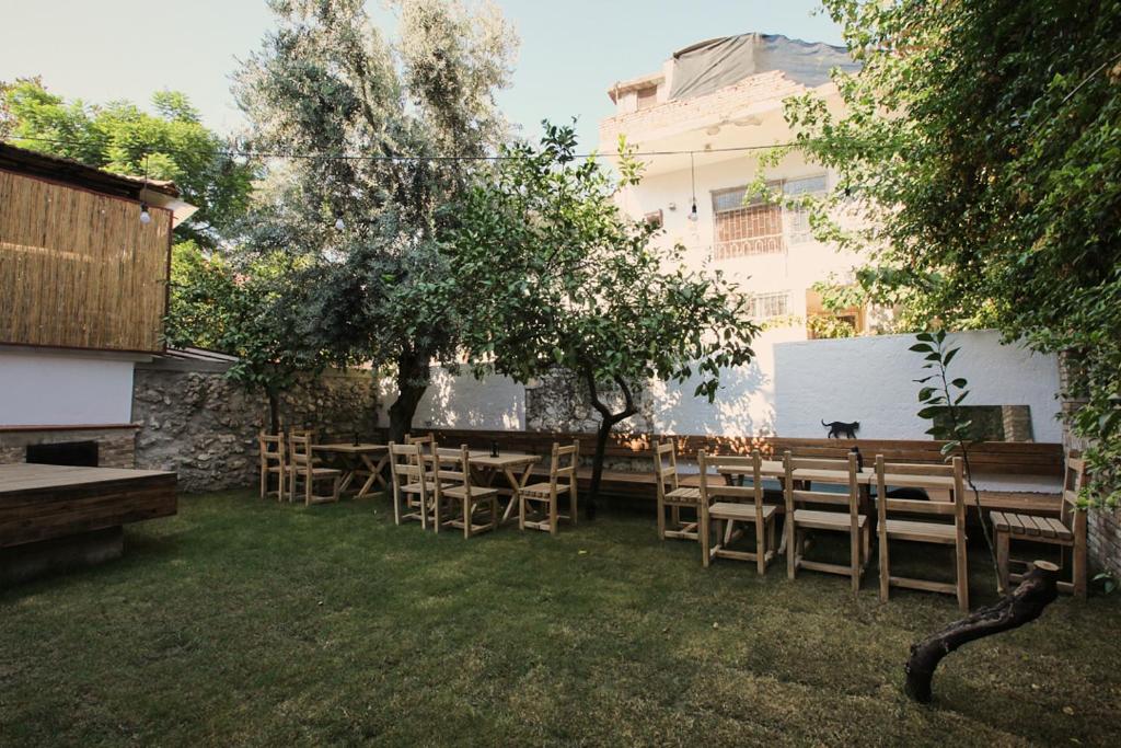 Zahrada ubytování FLANEUR HOSTEL