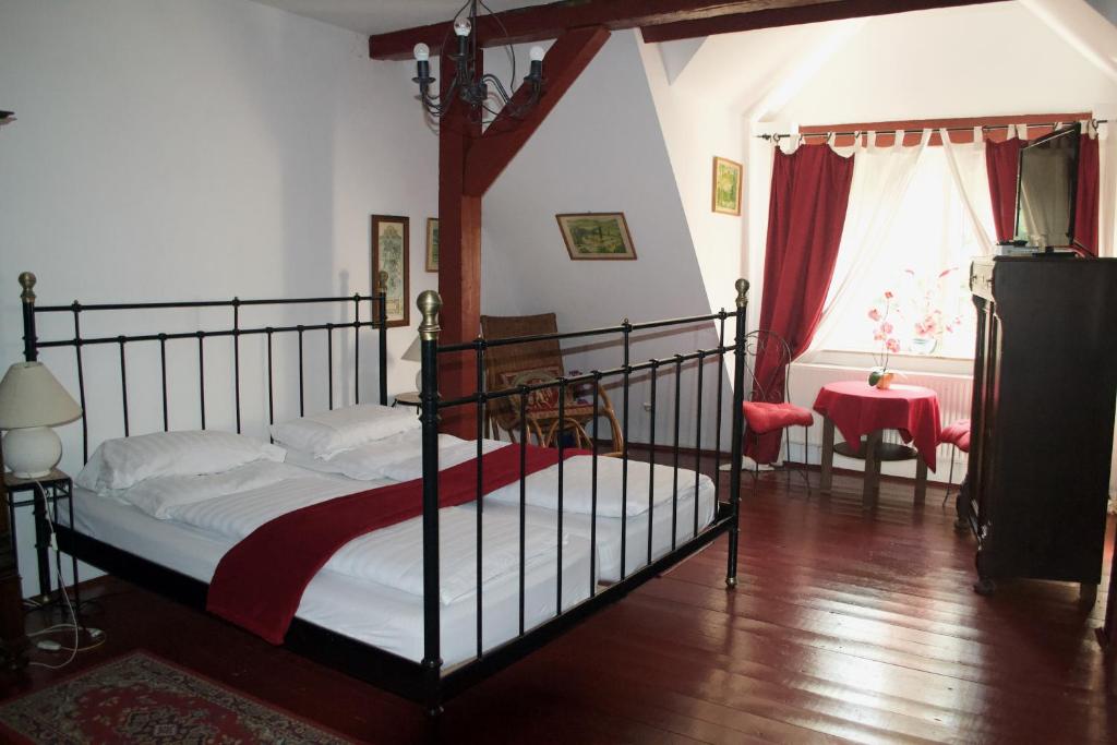 Postel nebo postele na pokoji v ubytování Hotel Torino Zeitz