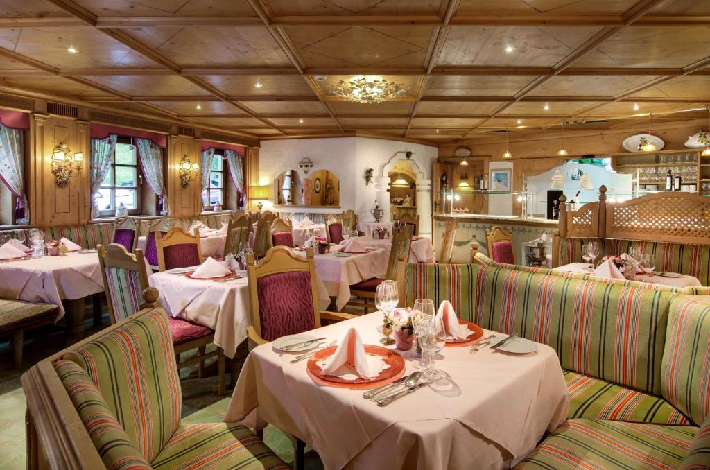 Restoran või mõni muu söögikoht majutusasutuses Boutique-Hotel Bauer