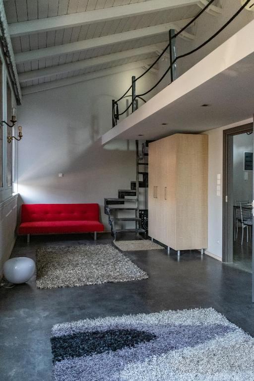 Postel nebo postele na pokoji v ubytování Sinanis city home