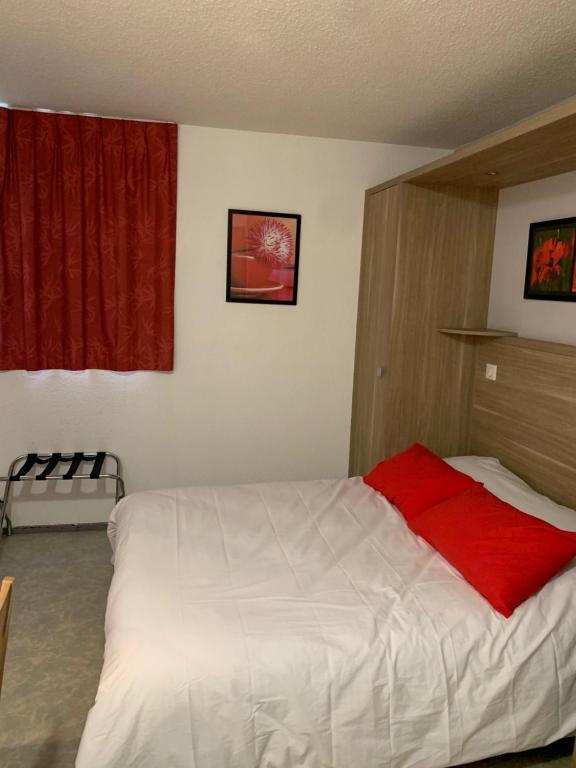 HOTEL RESTAURANT OLYMPE - Resim 12