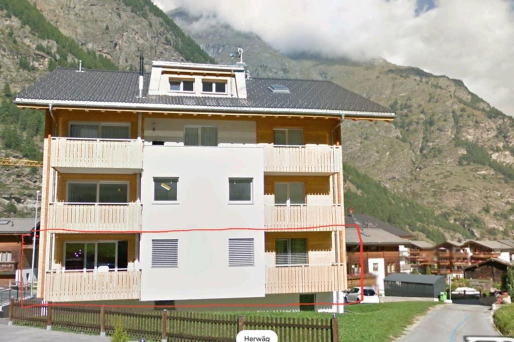 Nespecifikovaný výhled na hory nebo výhled na hory při pohledu z apartmánu