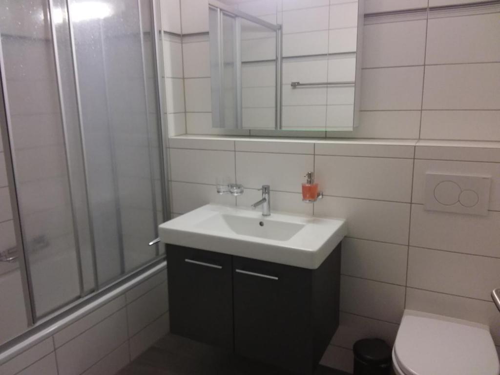 Koupelna v ubytování Ferienwohnung "Andre und Mariana" in Täsch, Wallis, Schweiz