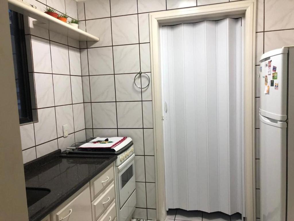  Apartamento Meia Praia