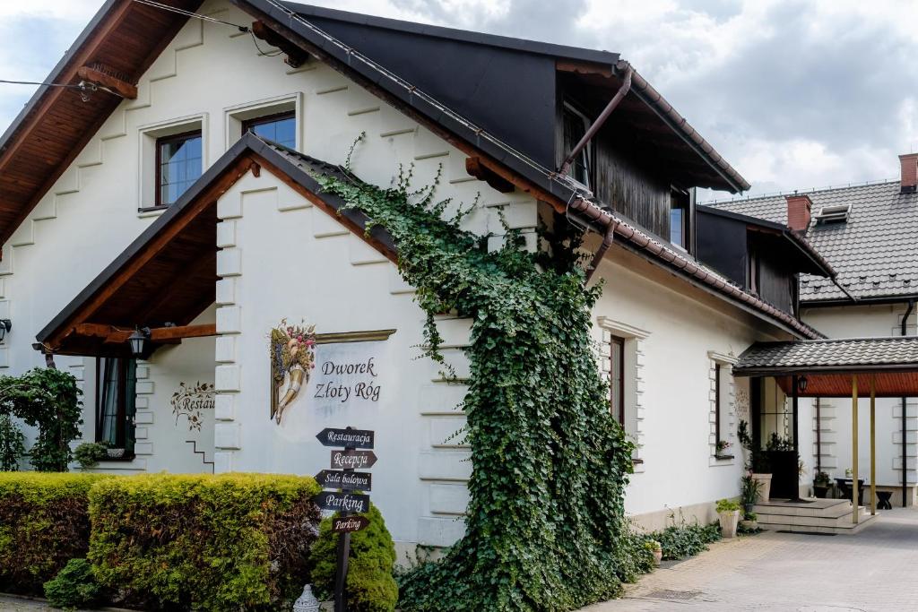 Dworek Zloty Róg Hotel i Restauracja