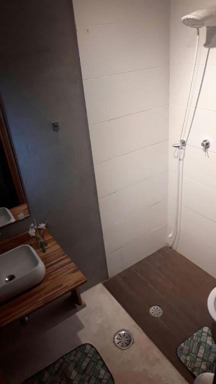  Casa arejada perto da praia no Condominio! wifi 120m