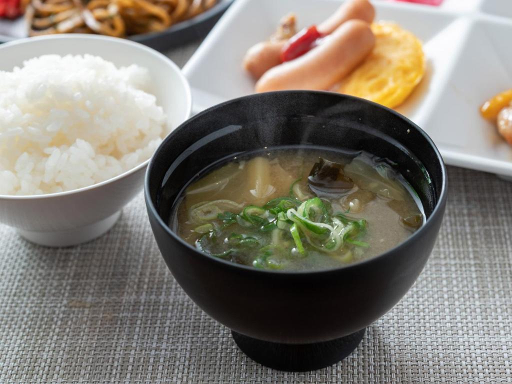 Makanan di atau berdekatan hotel