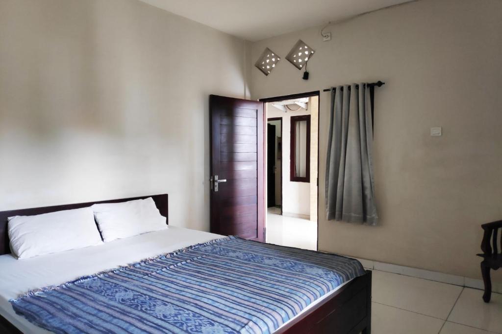 OYO 90096 Hotel Tiana