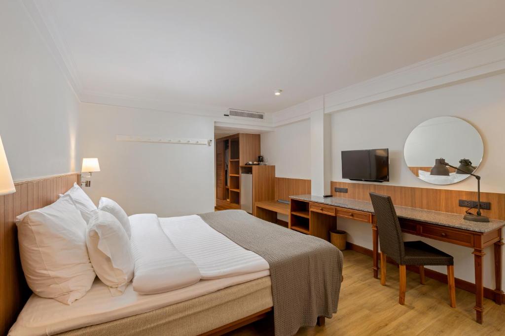 Sunprime Kamala Beach - 3