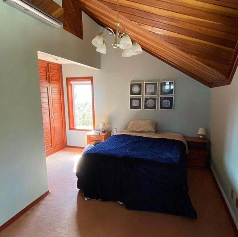  Bela Casa de condomínio. Vista de perder o fôlego